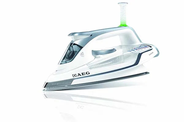 Σίδερο Ατμού AEG DB 6130 2300W με Αντικολλητική Πλάκα Resillium