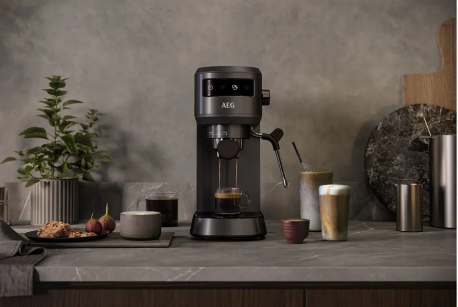 Μηχανή Espresso AEG EC6-1-6BST 1450W Πίεσης 15bar