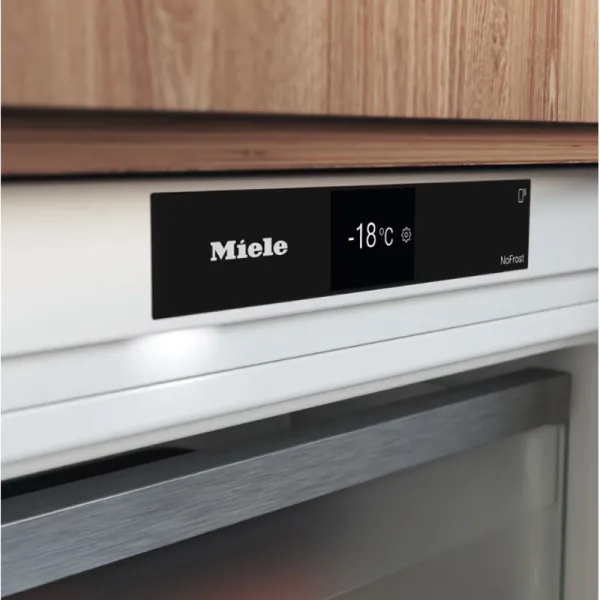 Εντοιχιζόμενος Καταψύκτης Miele  FNUS 7040 D 74lt